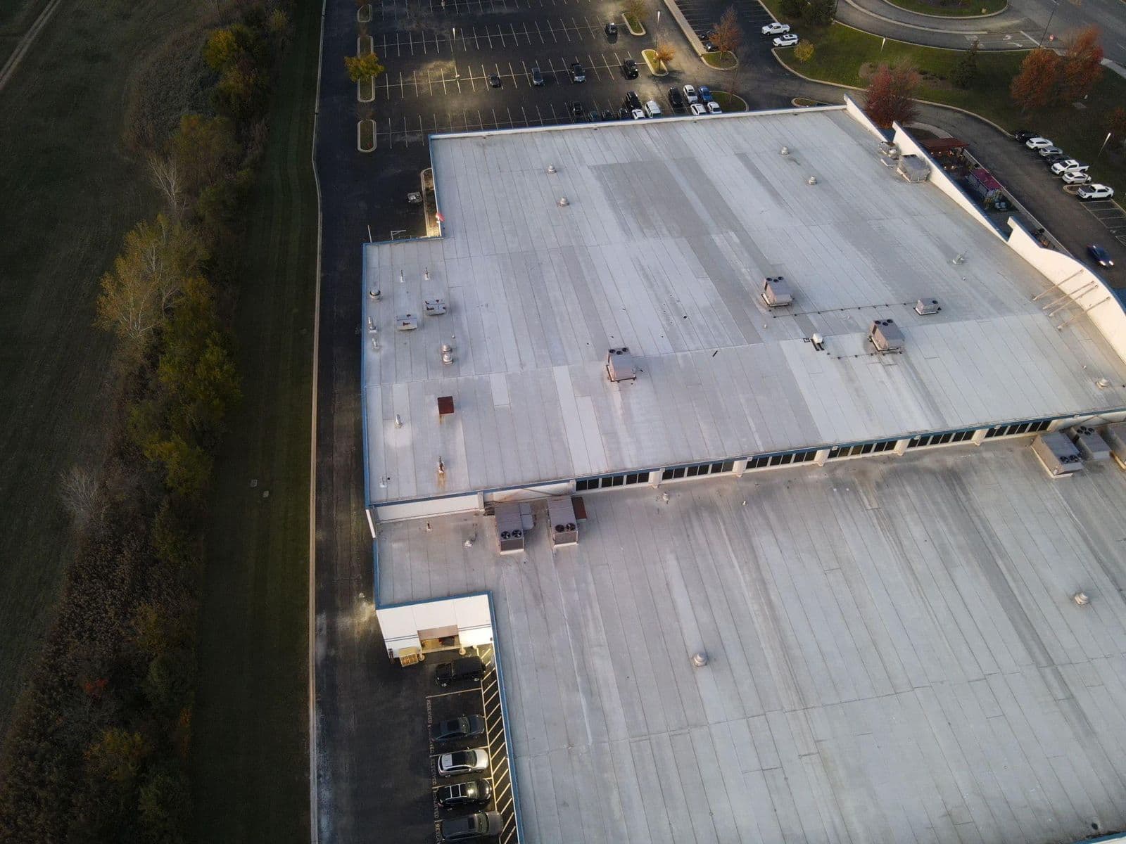 Commercial membrane roof from above